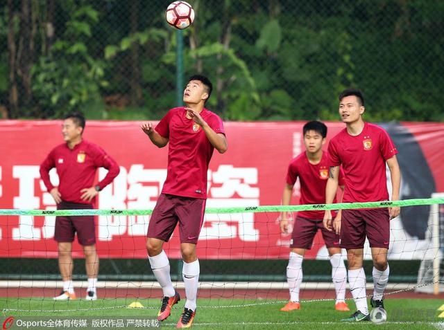 成 人 免费 黄 色 软件下载